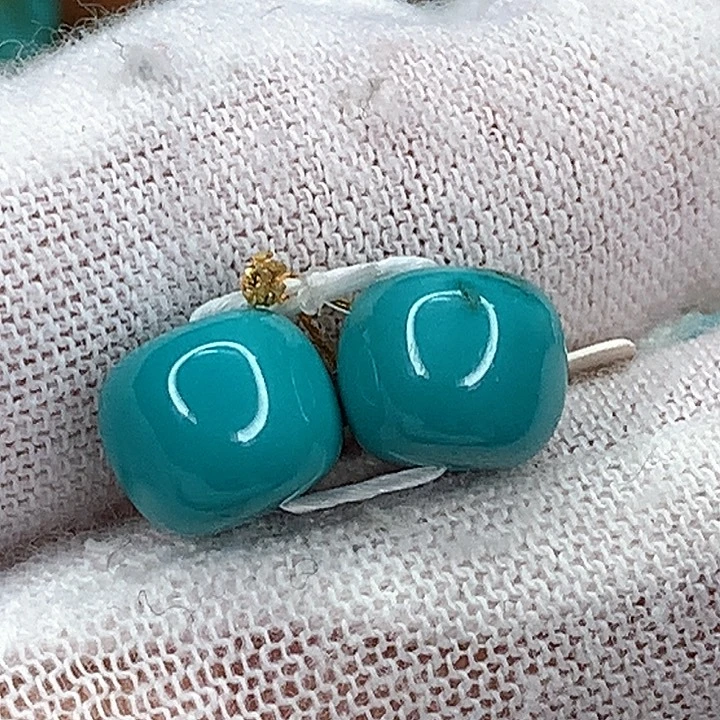 绿松石挂件未镶嵌自*渡