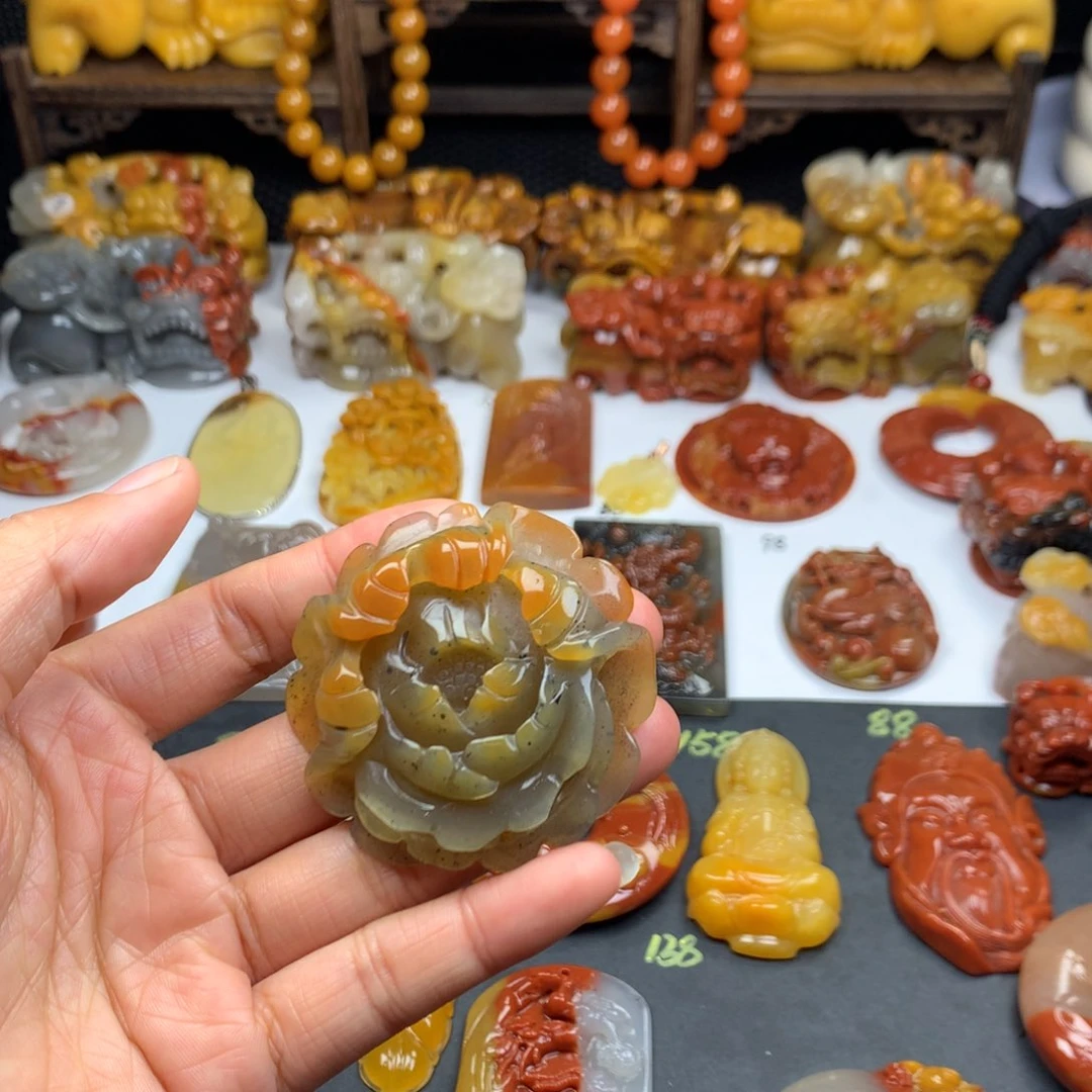 石英质玉（黄龙玉）挂件未镶嵌