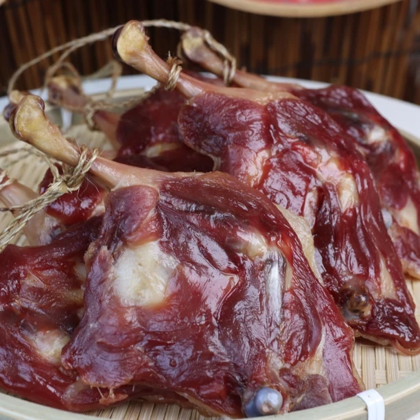 周厂长精选广式腊鸭腿咸香广味腊鸭腿煲仔
