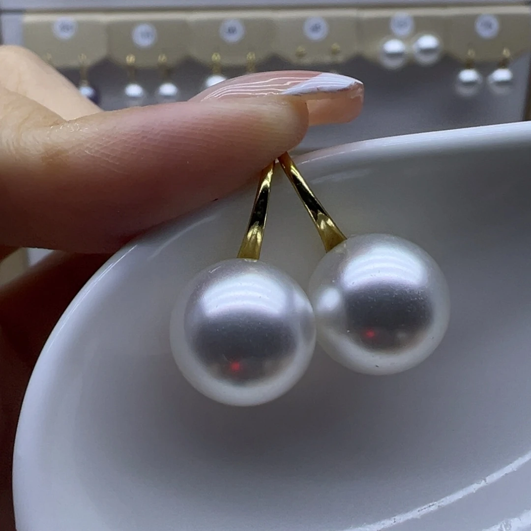 淡水珍珠18K金镶嵌耳饰