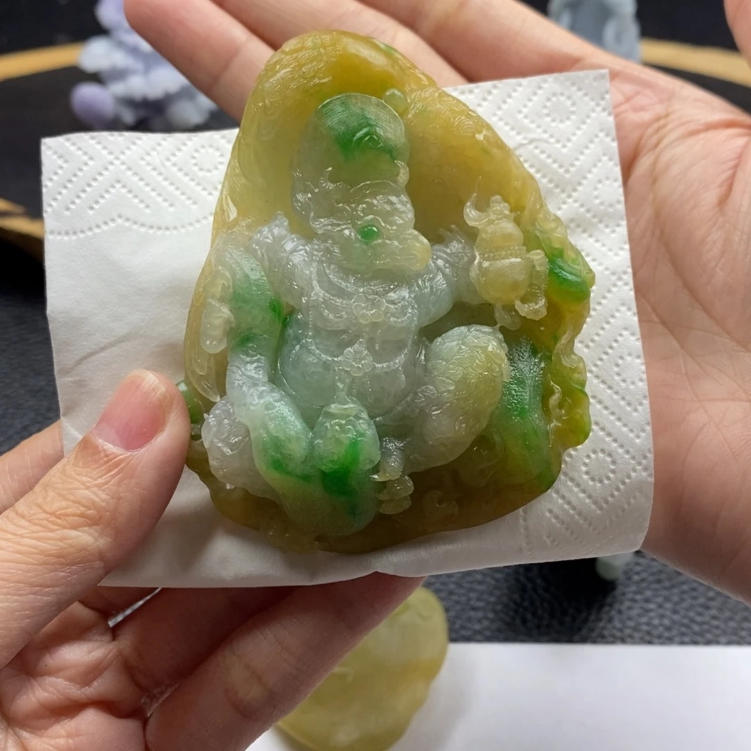 且***怀定制翡翠未镶嵌大鹏鸟