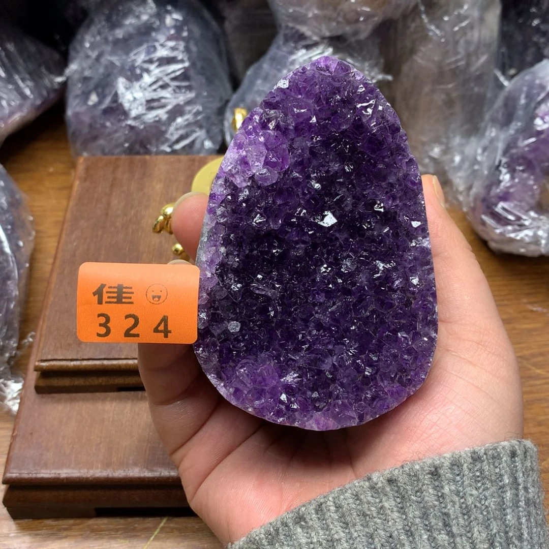 水晶大型摆件（非配饰）未镶嵌