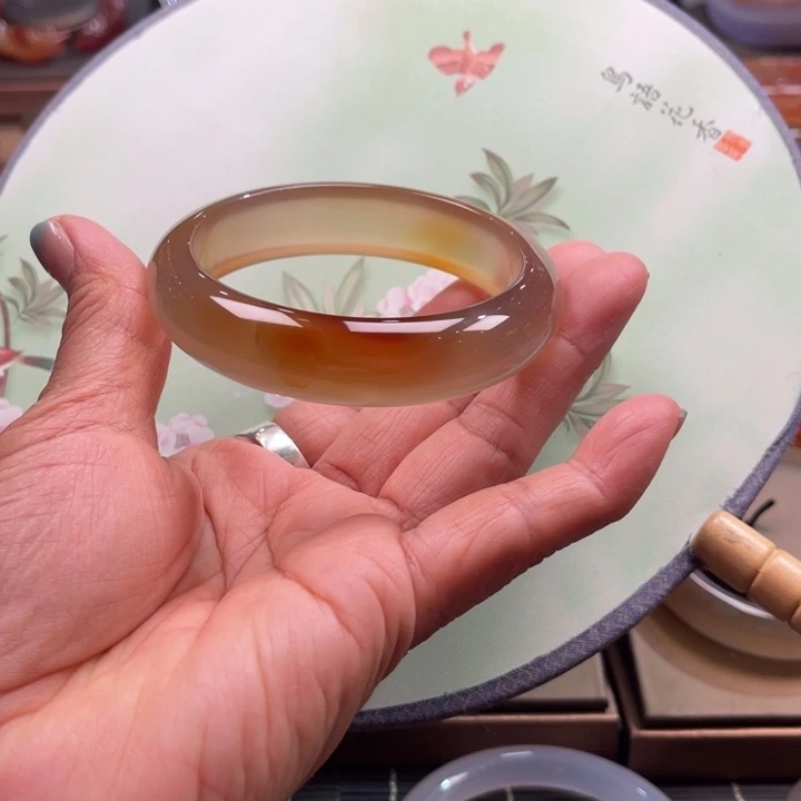 玛瑙/玉髓未镶嵌手镯