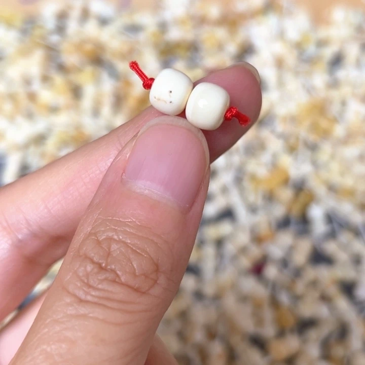 裸石蜜蜡未镶嵌7.3mm一堆