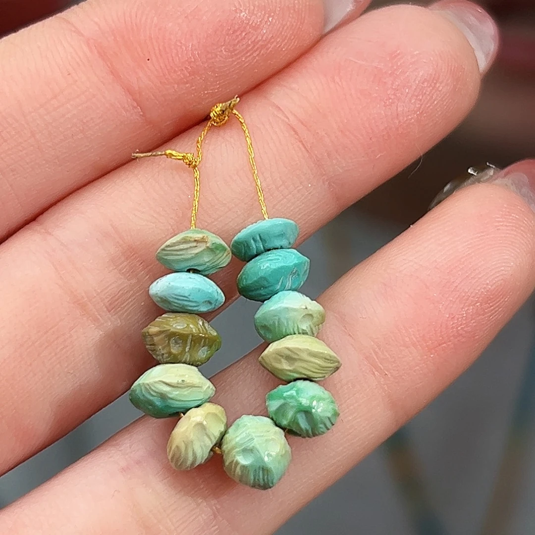 绿松石未镶嵌珠宝奇石