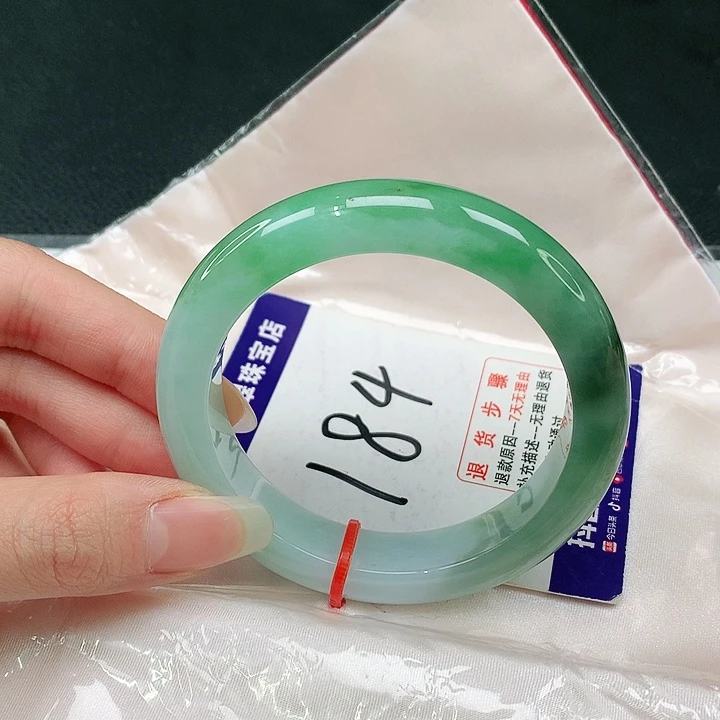 未镶嵌手镯翡翠?****꧂翡翠手镯