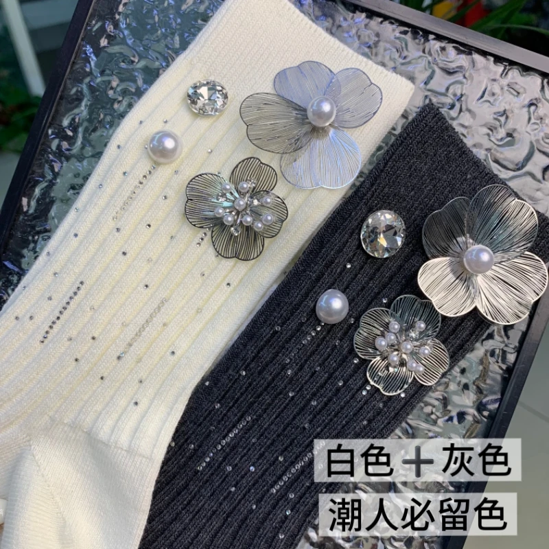 欧货小香风花朵珍珠装饰中筒袜子女2025新款水钻流星芭蕾风棉袜子