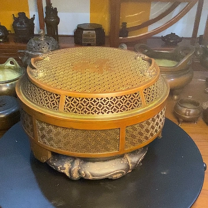 金属铜炉厂区位于江苏苏州