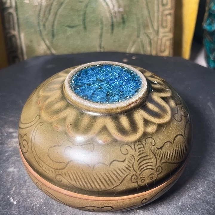 博***今摆件陶瓷盒器型美观大方