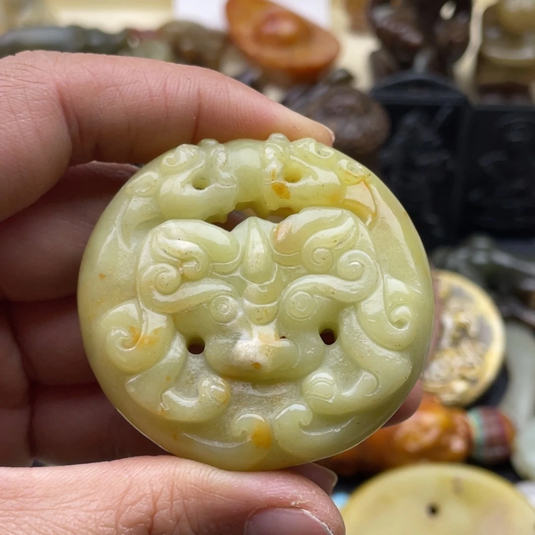 蛇纹石玉未镶嵌颈饰85