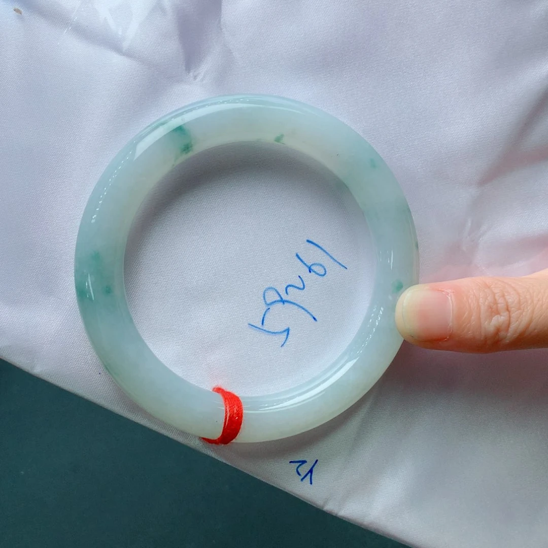 未镶嵌手镯翡翠翡翠