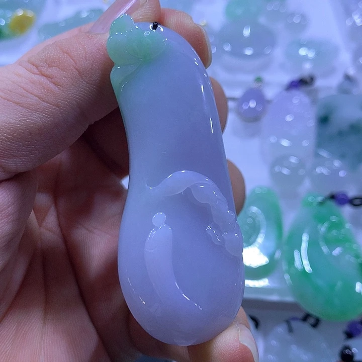 翡翠未镶嵌颈饰天然翡翠A货吊坠