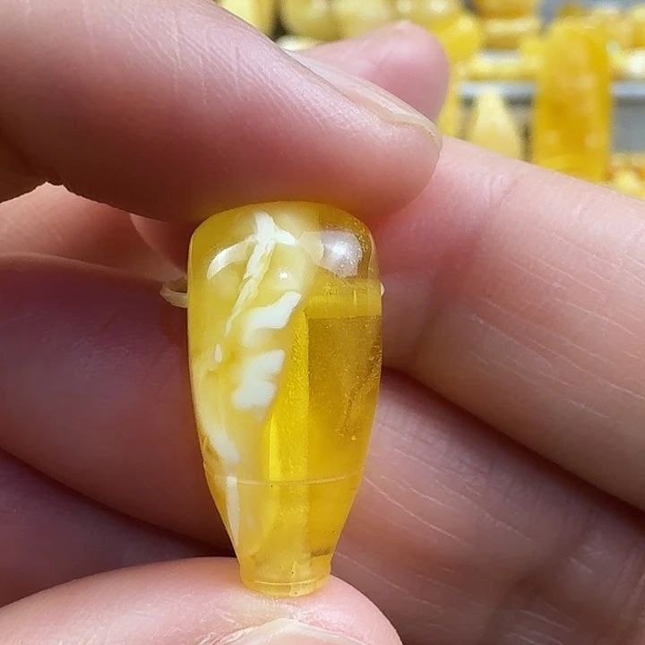 蜜蜡未镶嵌裸石19