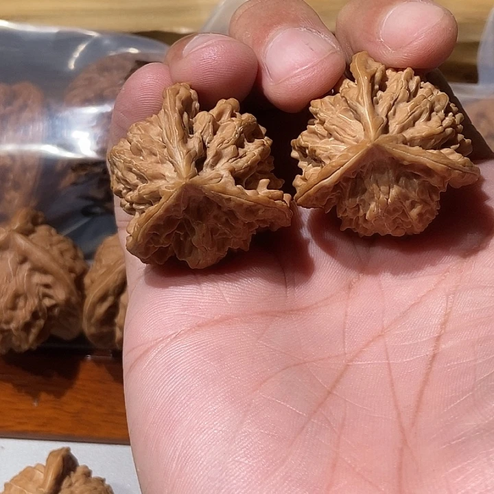 吊坠文玩核桃36边37高