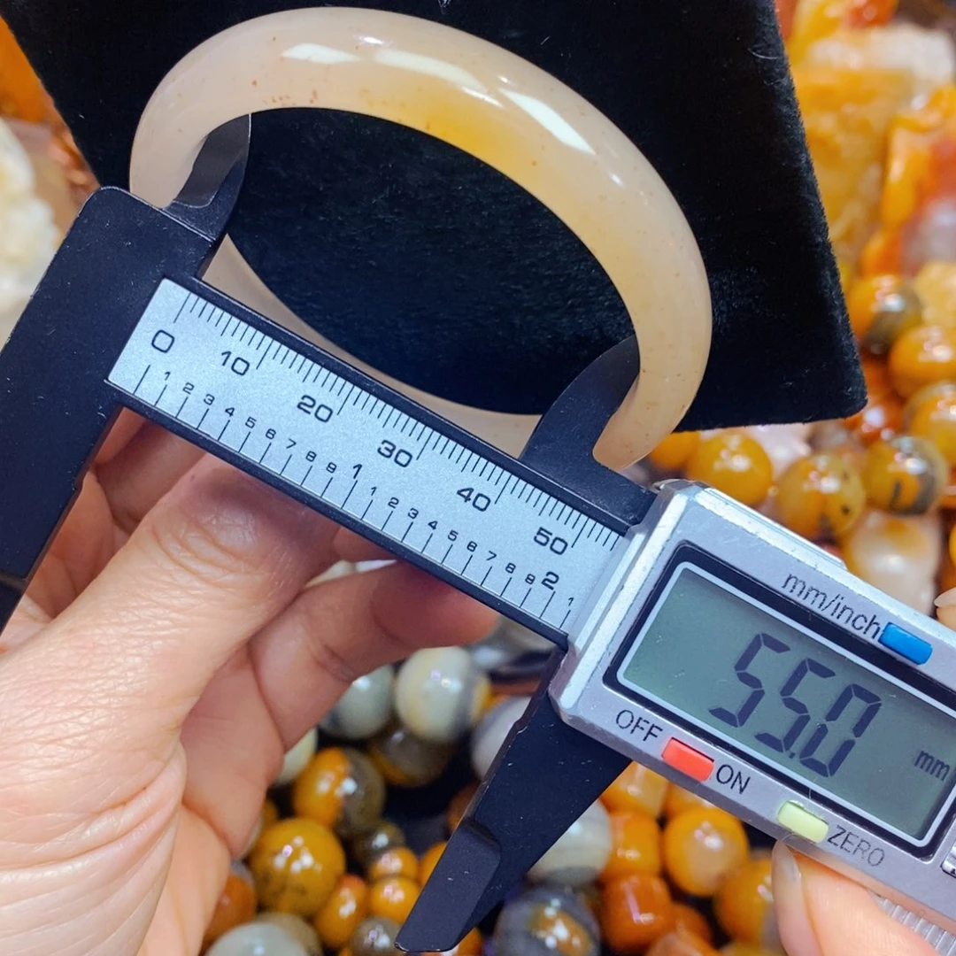 未镶嵌石英质玉（黄龙玉）吊坠(不含链)