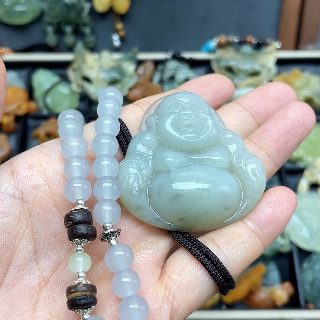 未镶嵌蛇纹石玉颈饰