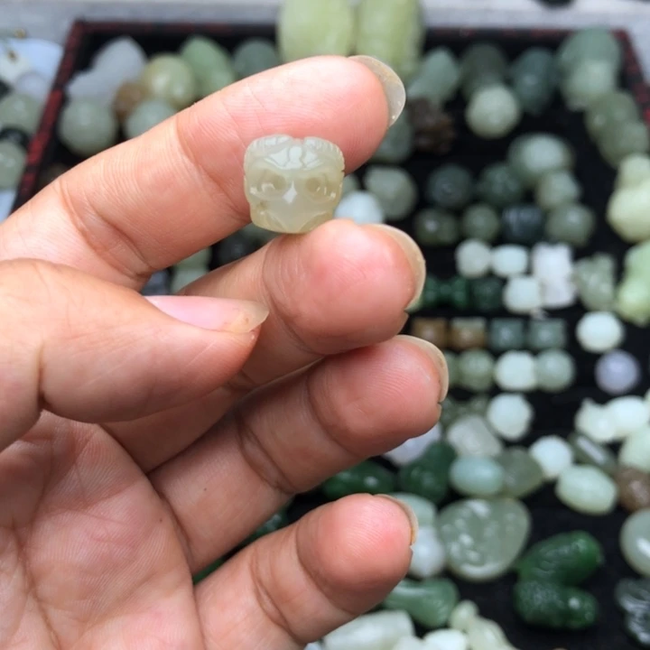 【闪购商品】和田玉未镶嵌颈饰