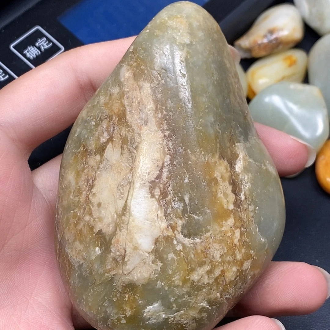 和田玉（糖玉）未镶嵌挂件