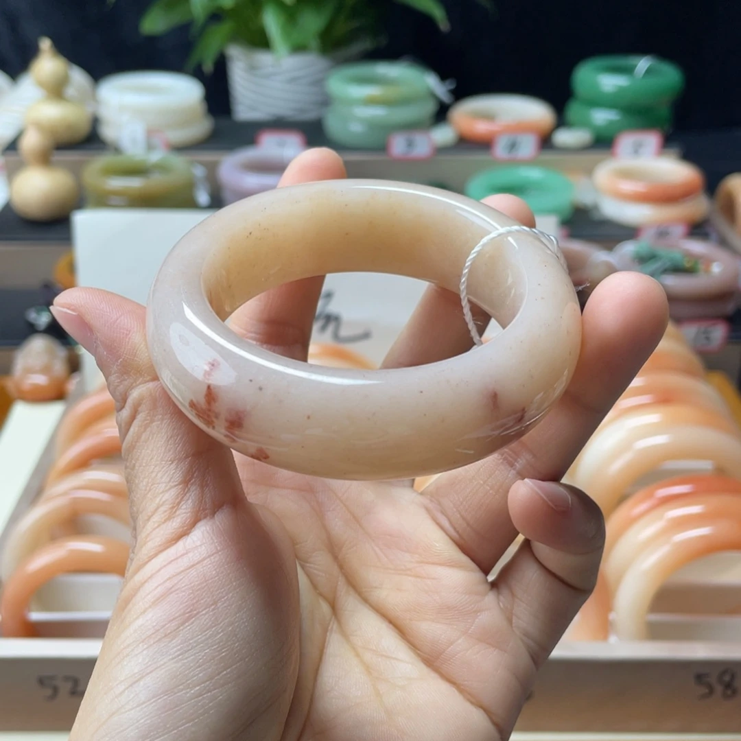 石英质玉未镶嵌手镯