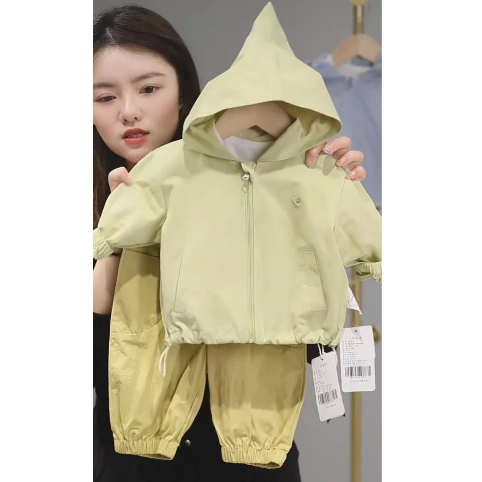 【巫师帽外套 小乐妈咪】婴儿衣服男童圆领卫衣秋冬小童软壳上衣C7