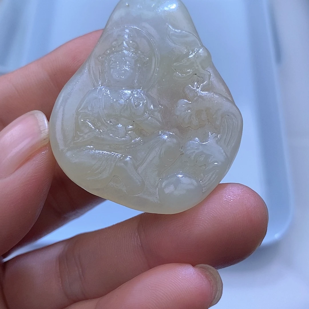 定制翡翠未镶嵌观音