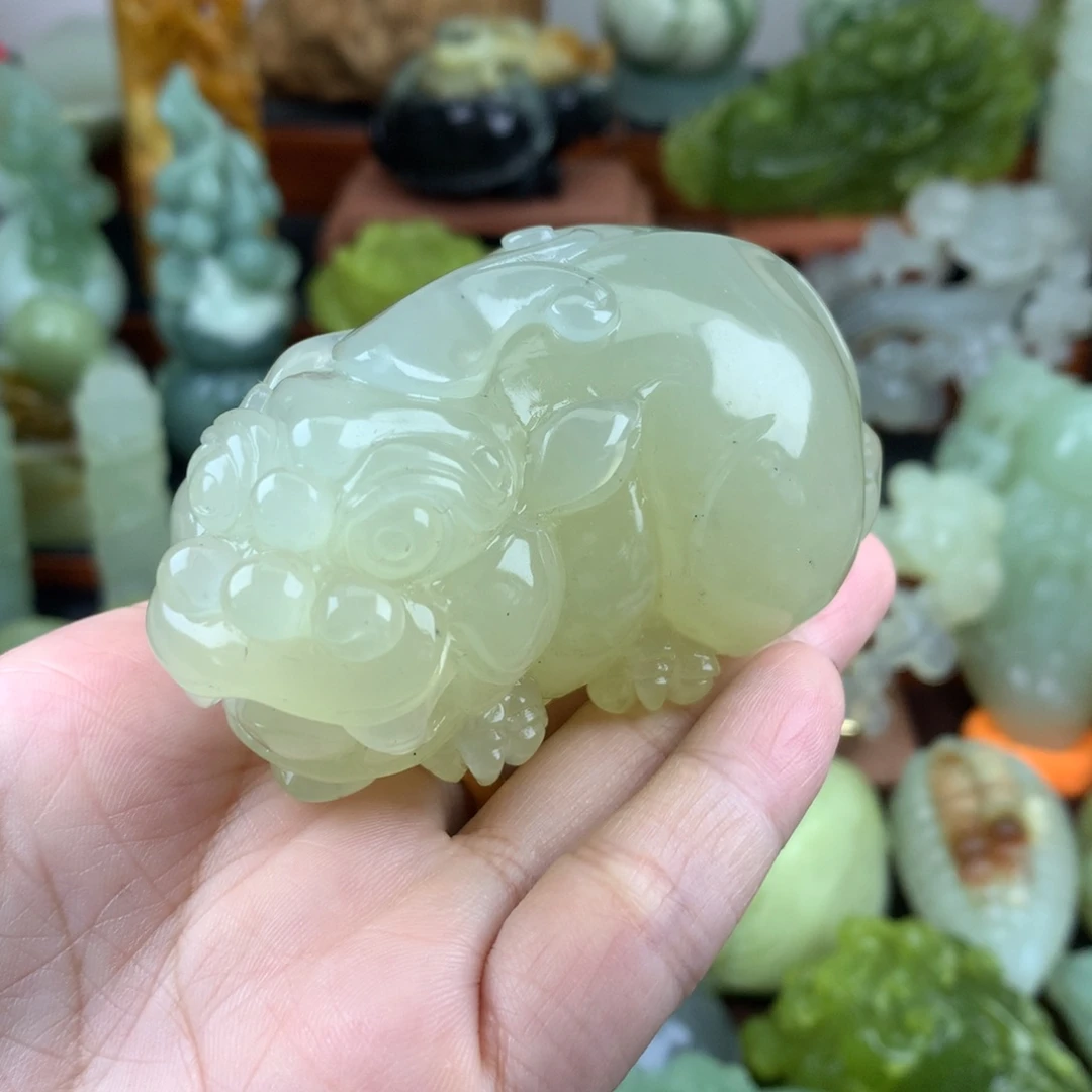 岫玉未镶嵌手把件