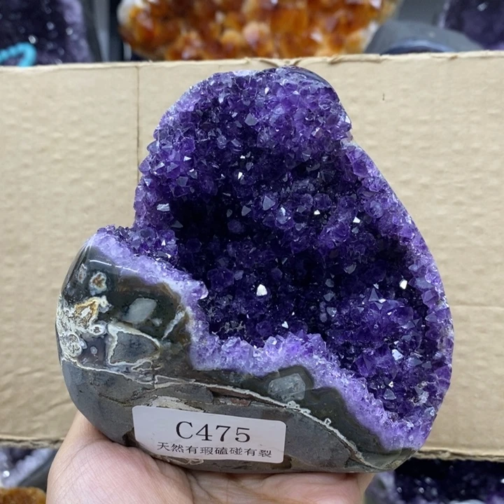 紫晶未镶嵌大型摆件(非配饰)