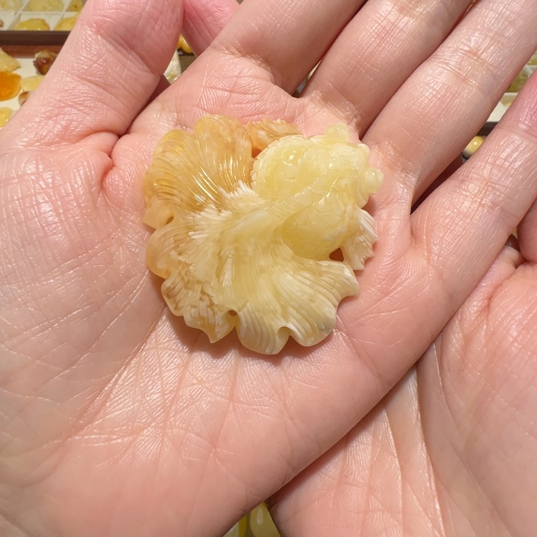 三***一琥珀未镶嵌裸石蜜蜡