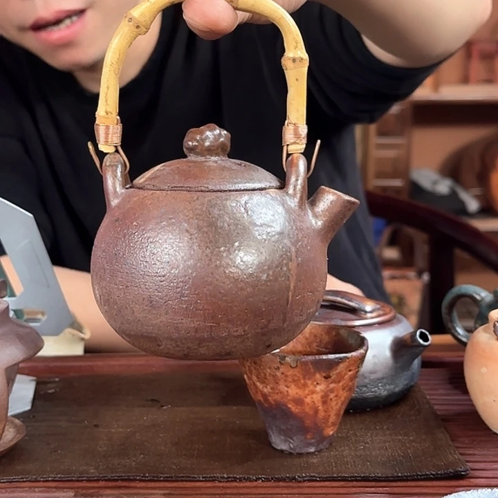 紫砂柴烧紫砂提梁壶