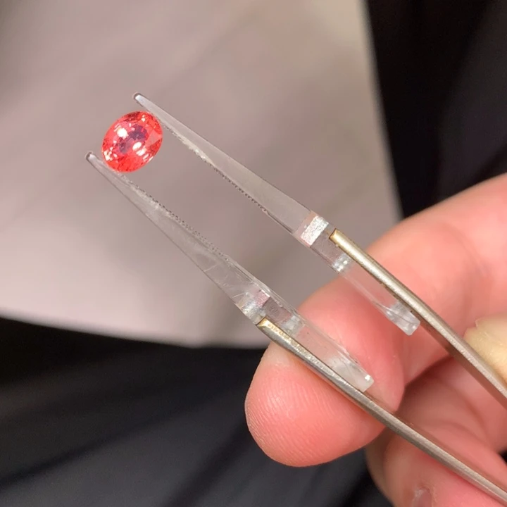 蓝宝石裸石未镶嵌