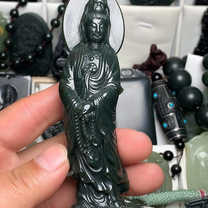 和田玉（青玉）未镶嵌颈饰