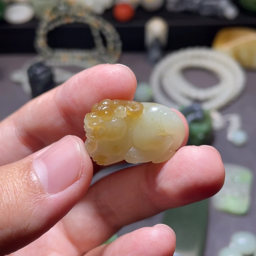 和田玉颈饰未镶嵌人*拖