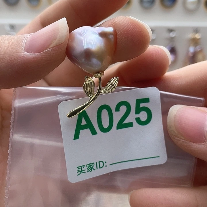 未镶嵌天然珍珠。  漏 漏 漏淡水珍珠