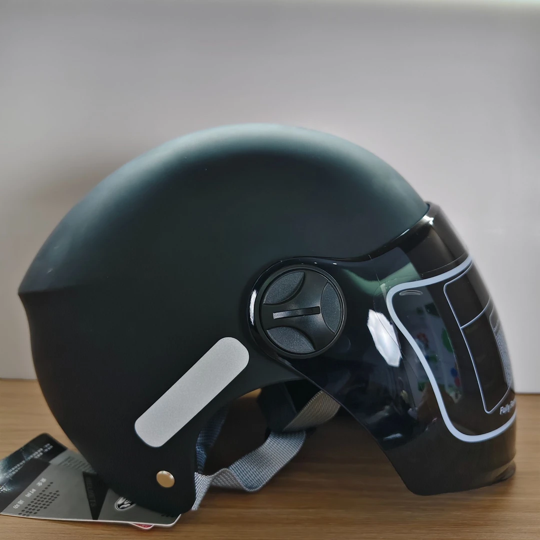 309哑黑茶长镜片电动车瑕疵冬季头盔黑色保暖半盔