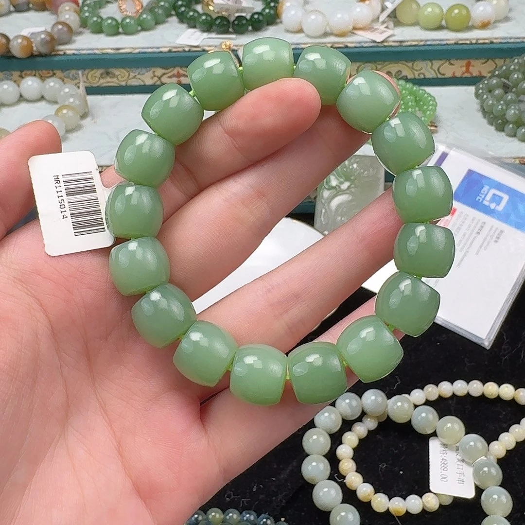 和田玉手串未镶嵌Q**哥