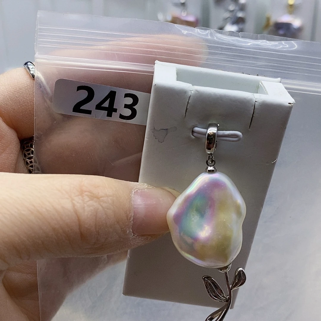 颈饰合金淡水珍珠