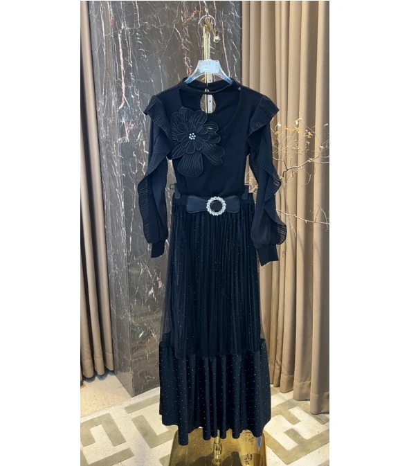 芙娜妮轻奢2024秋冬新款小众设计气质显瘦名媛女装套装F2510798