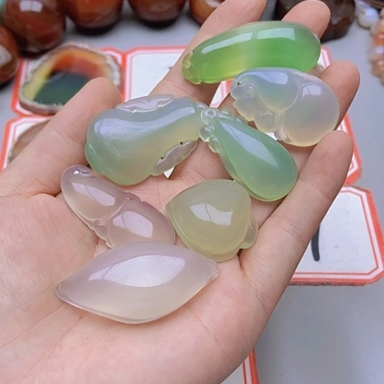 【闪购商品】玛瑙/玉髓未镶嵌珠宝半成品梦*