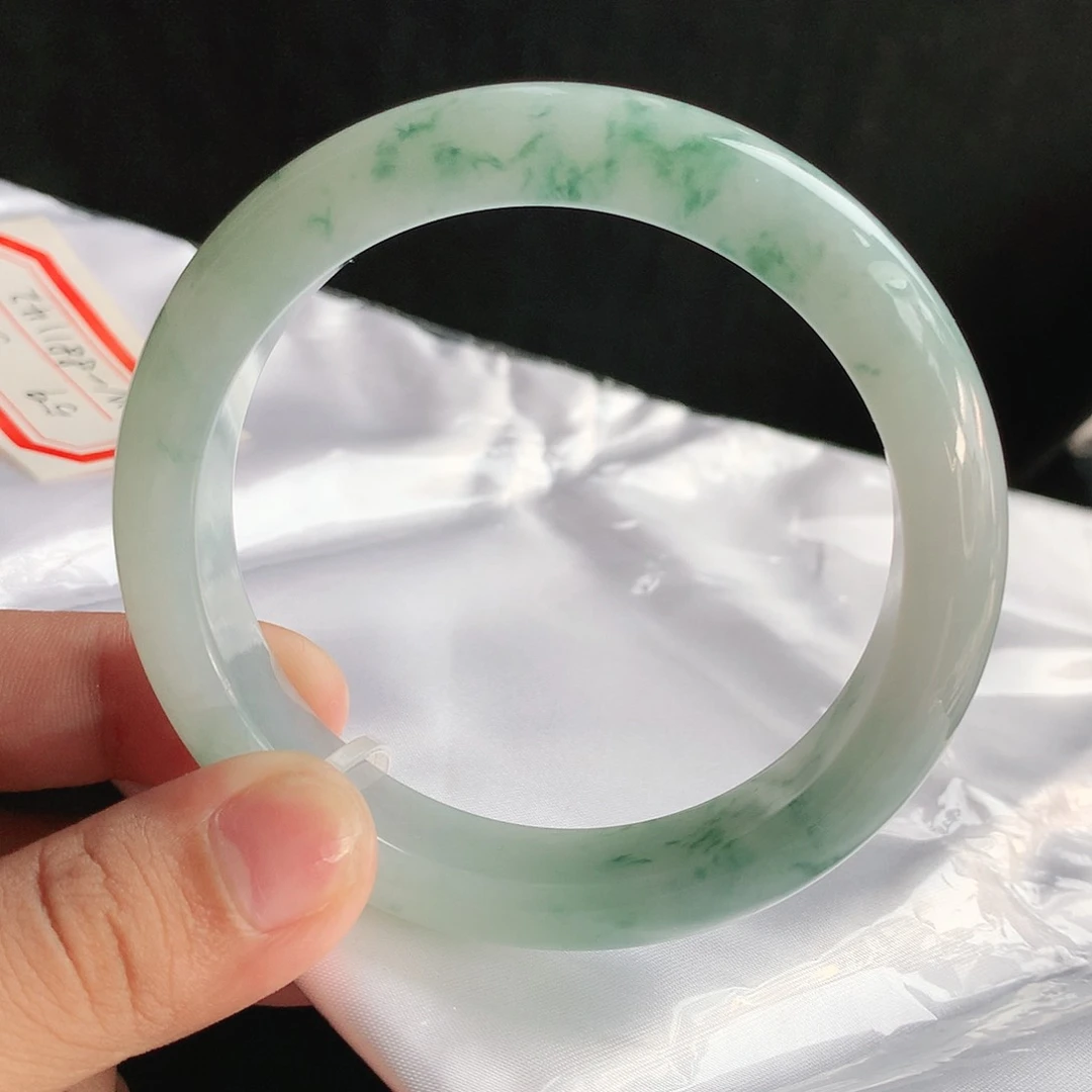 翡翠手镯未镶嵌59圈1142