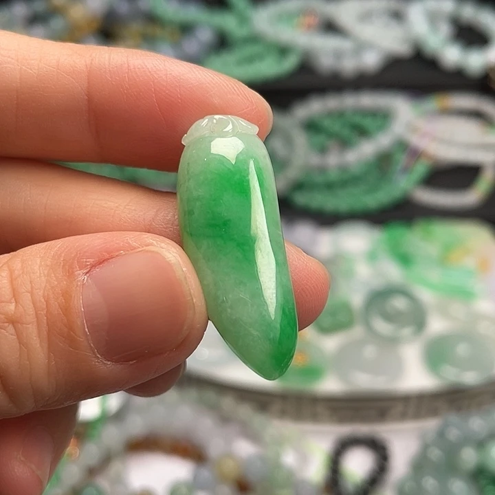 翡翠未镶嵌手链绿福瓜