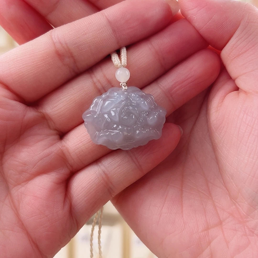 和田玉未镶嵌吊坠(赠链)?