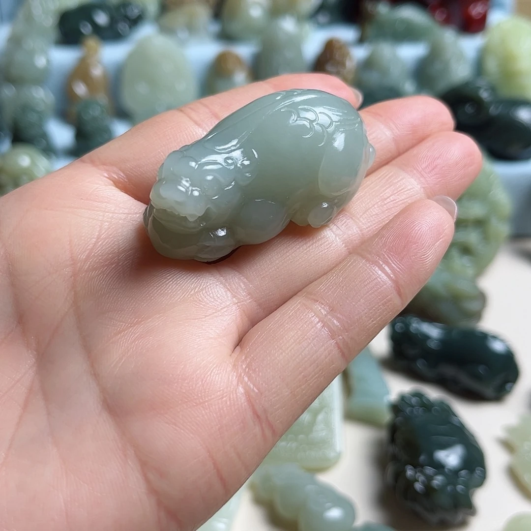 和田玉未镶嵌挂件