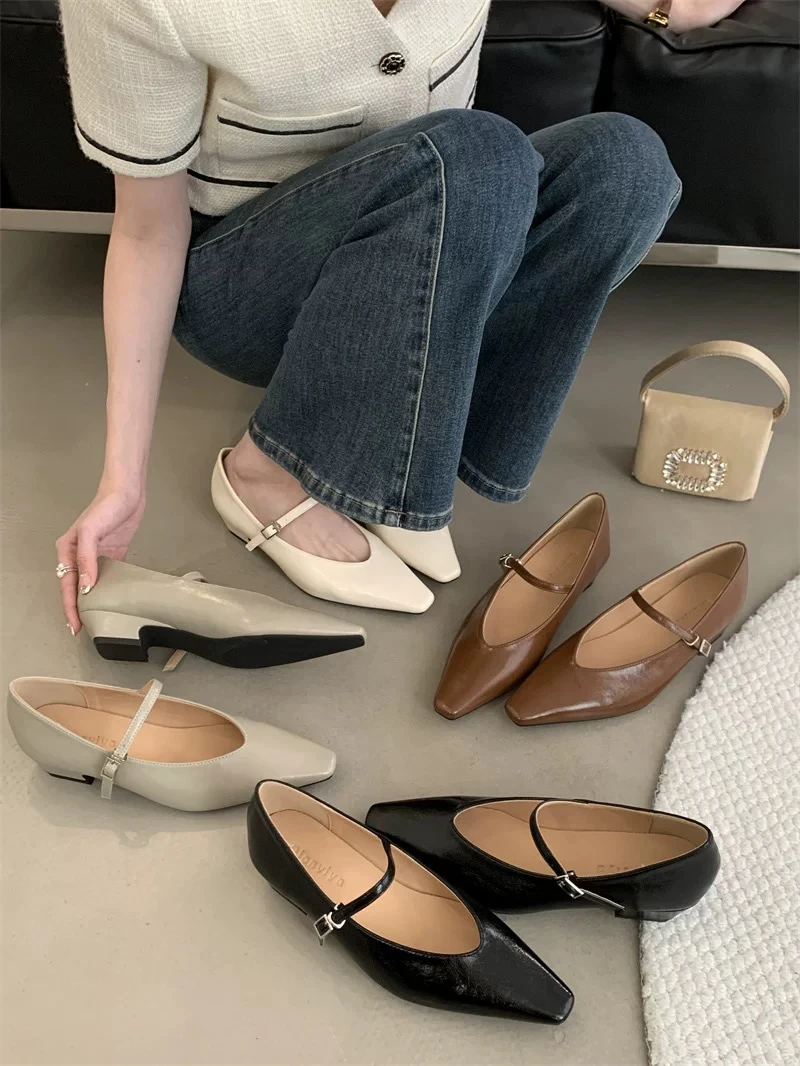 平底单鞋女2025春夏新款韩版复古尖头软皮一字扣带法式玛丽珍鞋女