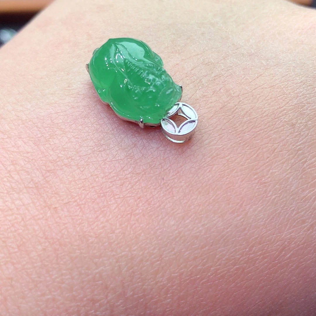 翡翠颈饰18K金镶嵌纯天然