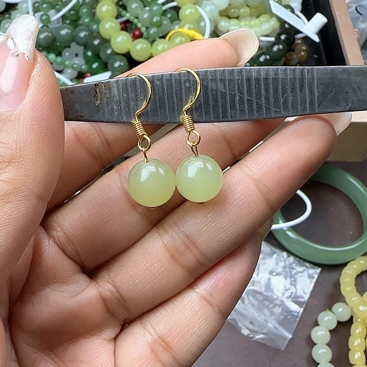 和田玉银S925镶嵌耳饰黄口料耳钉