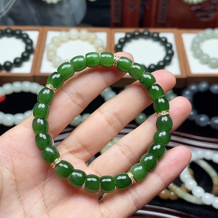 菓***贝未镶嵌手串和田玉