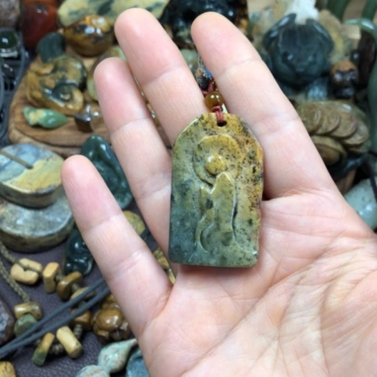 岫岩河磨玉（透闪石质玉）未镶嵌挂件