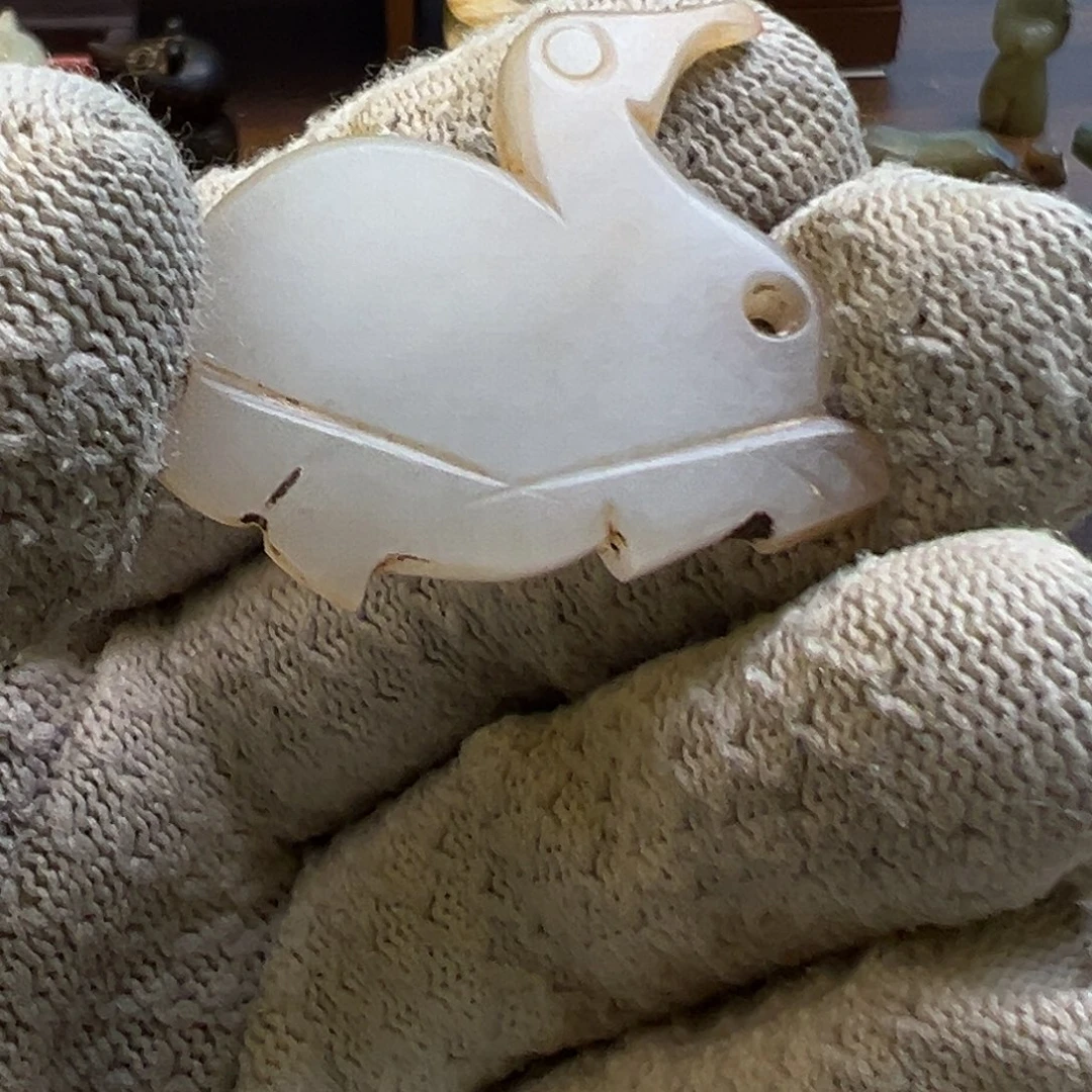 未镶嵌和田玉（糖玉）挂件建**态