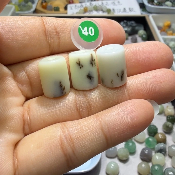 未镶嵌和田玉珠宝半成品