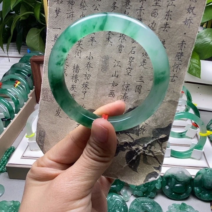 石英质玉未镶嵌手镯